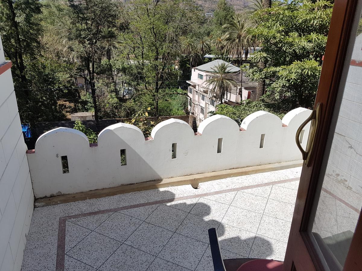 Kesar Bhawan Palace Mount Abu Buitenkant foto