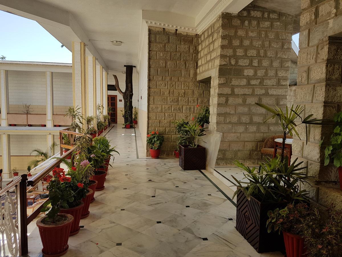 Kesar Bhawan Palace Mount Abu Buitenkant foto